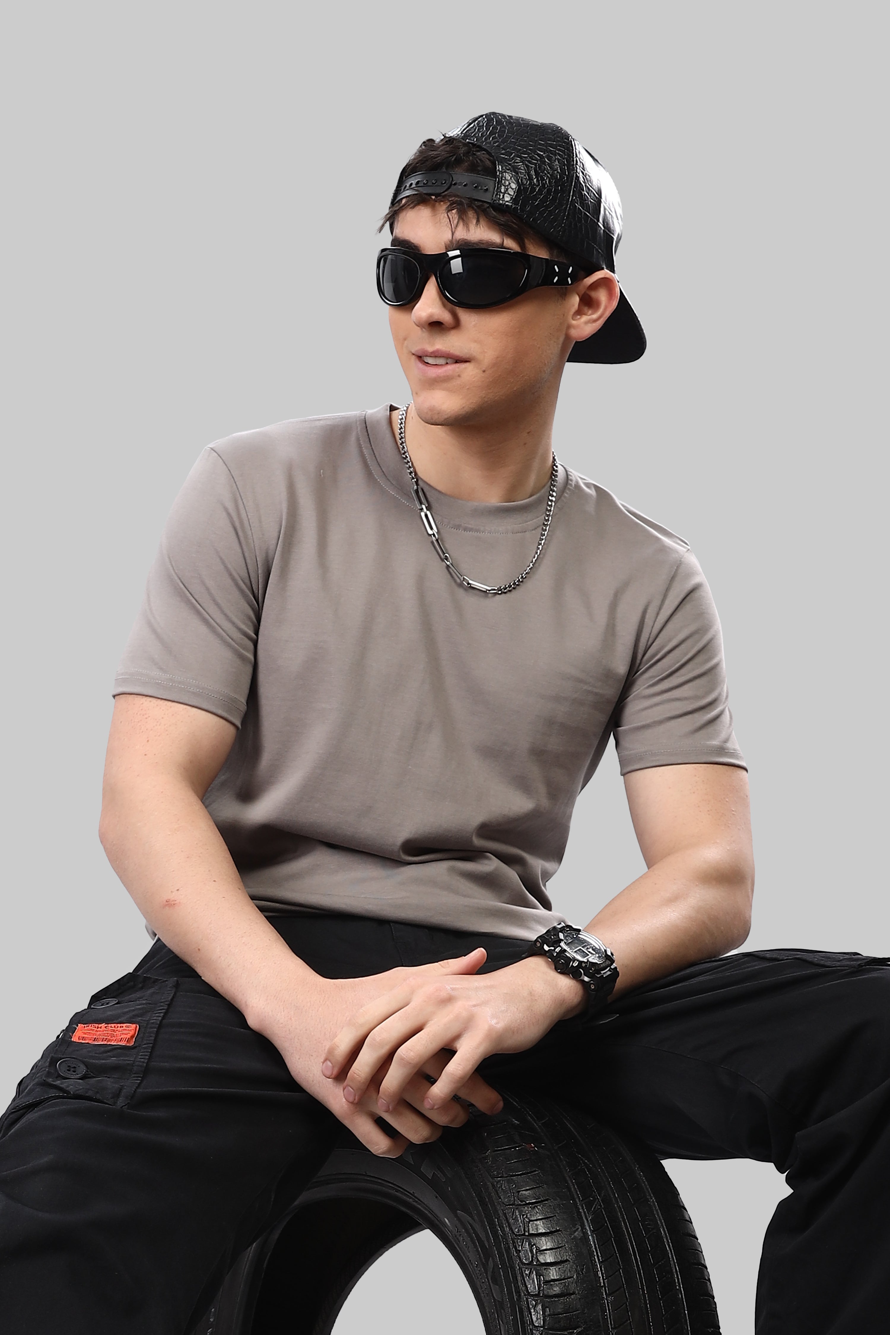 Ash Grey Pure Cotton Crew Neck T-Shirt – 220 GSM